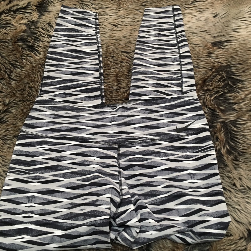 Nike Dri-Fit Athletic Geometric Leggings Size L